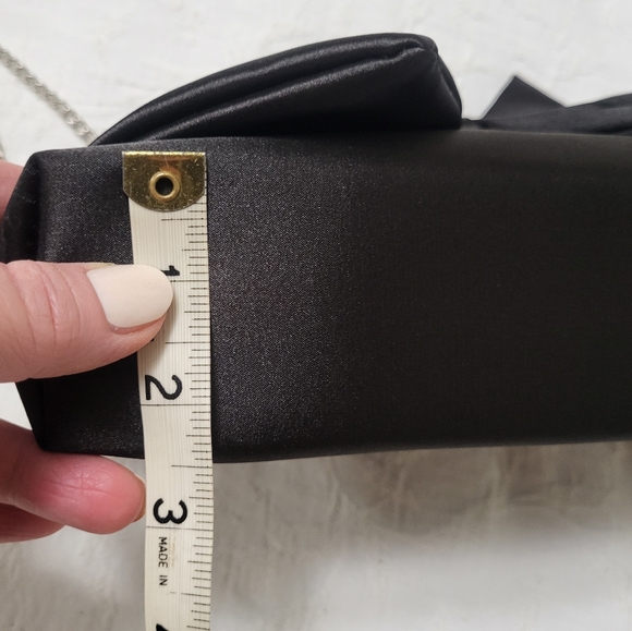 Isaac Mizrahi Black Bow Clutch Wristlet - Picture 9 of 10